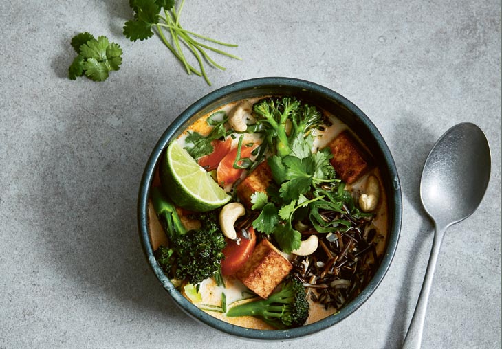 Plantaardig recept: Thaise soep met rode curry